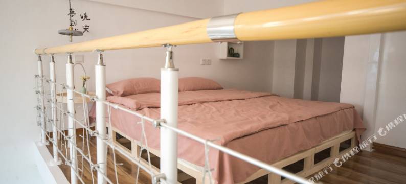 成都重庆NEVERLAND民宿(6号店)图片