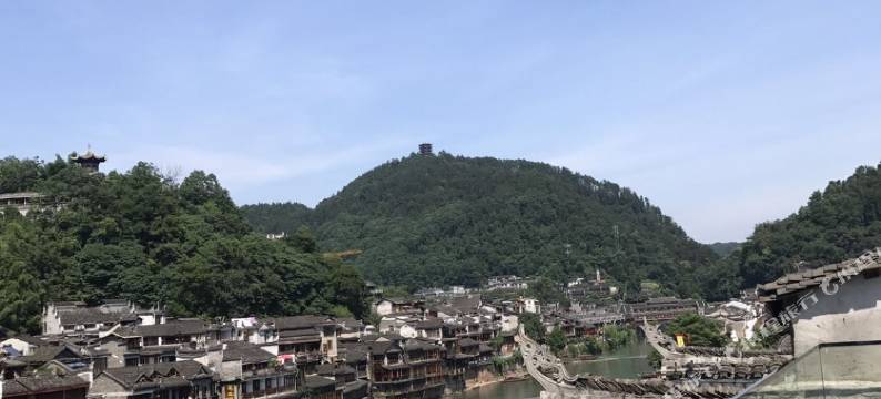 花筑·凤凰江岸轻奢江景民宿图片