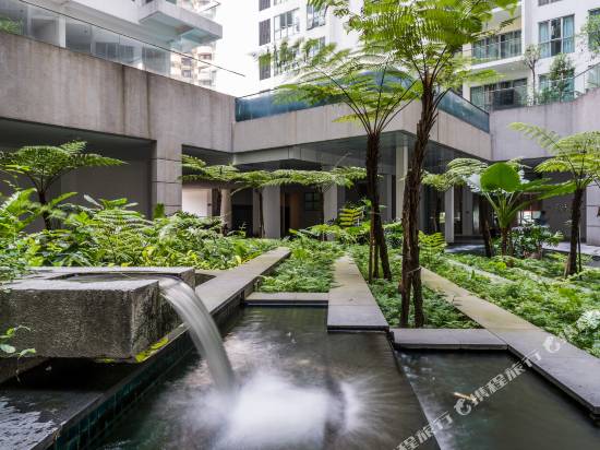 OYO Home 1209 瑞嘉利亞套房現代工作室公寓