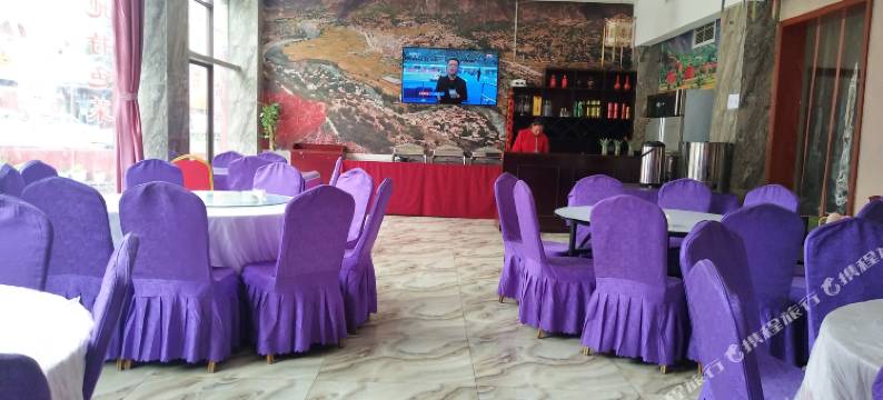 巴塘西行驿站大酒店图片