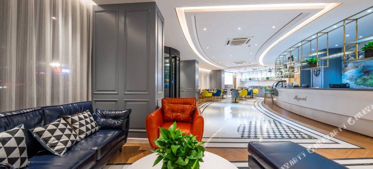 白玉兰酒店(宜兴市政府森林公园店)图片