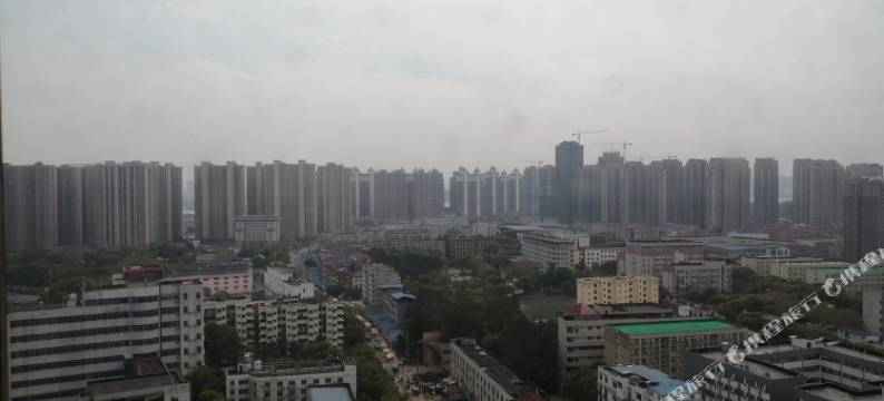 武汉逸米阁创意酒店(光谷广场杨家湾地铁站店)图片