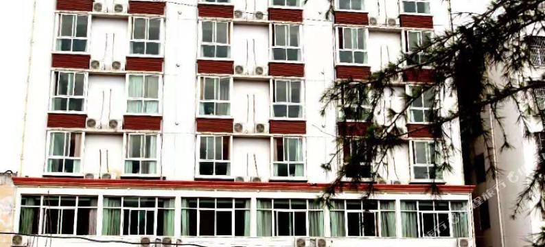 盐源润盐大酒店图片