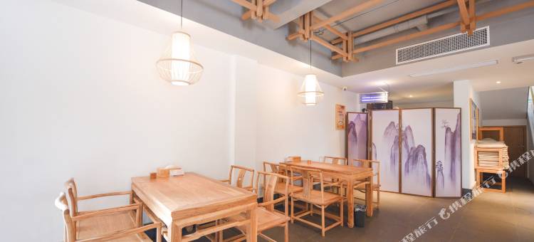 璞华天筑酒店(开封清明上河园店)图片