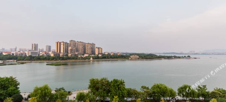 见景酒店(岳阳南湖广场店)图片