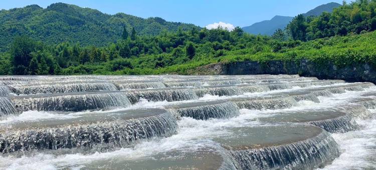 AIXIA·爱夏汀溪峡谷无边泳池野奢民宿(浙北大峡谷店)图片