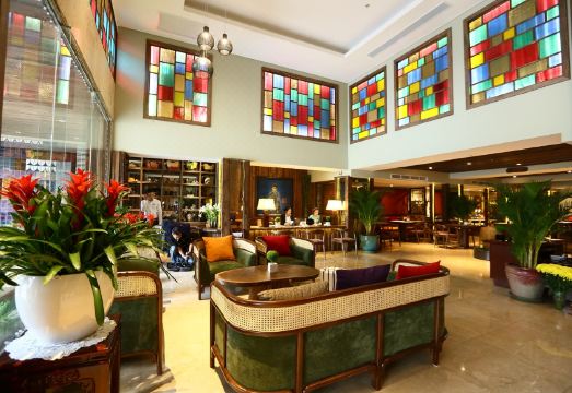 Au Lac Legend Hotel Hotel Overview