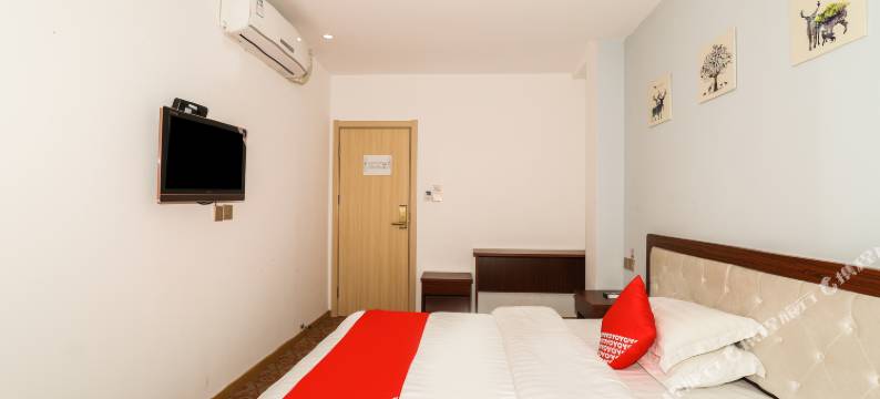 泰州逸君假日酒店(苏北商业广场店)图片