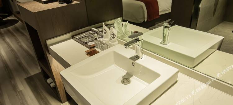 乔治莫兰迪酒店(巨野店)图片