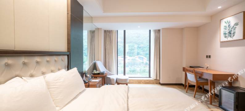 宝兴熊猫老家大酒店图片