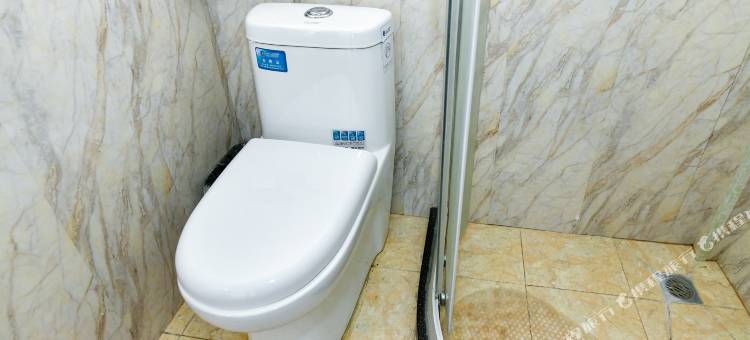 布丁严选酒店(光谷广场地铁站店)图片