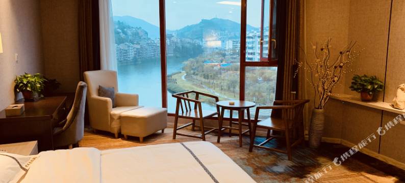 悦莱星级酒店(镇远古城景区店)图片