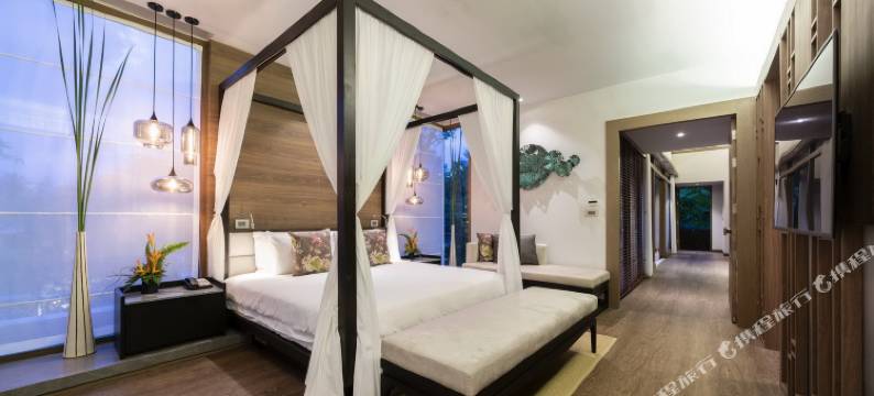 萨罗金酒店(The Sarojin)图片