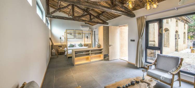 安泽蒹葭乡居图片