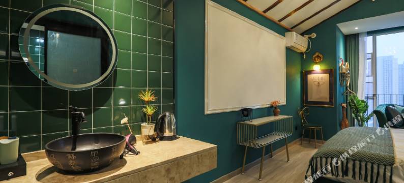 嘉美空间影院酒店(武汉欢乐谷店)图片