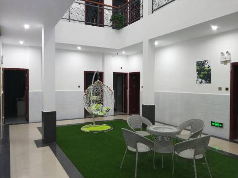 临沧鸿益宾馆(玉龙湖景区店)