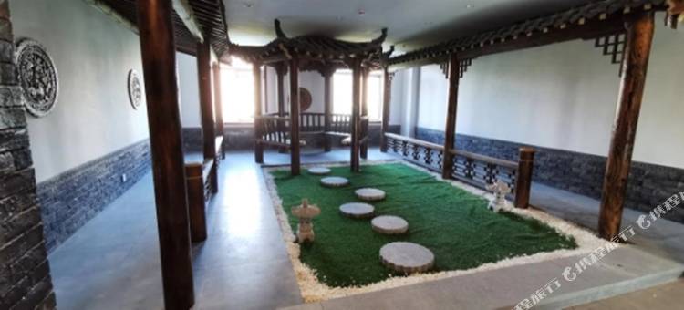 天津荷花四合院图片