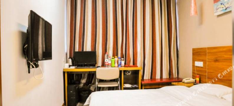 华苑轻舍酒店(沈丘东关汽车站店)图片