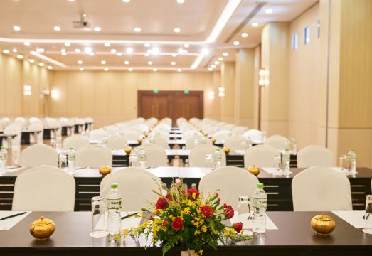 Eastin Grand Hotel Saigon Hotel Overview