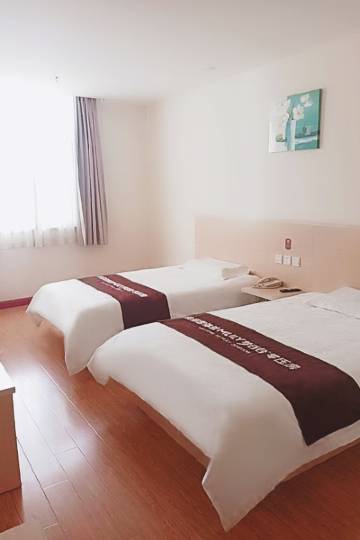 烟台烟台市牟平区文化第一初级中学新建大街附近酒店