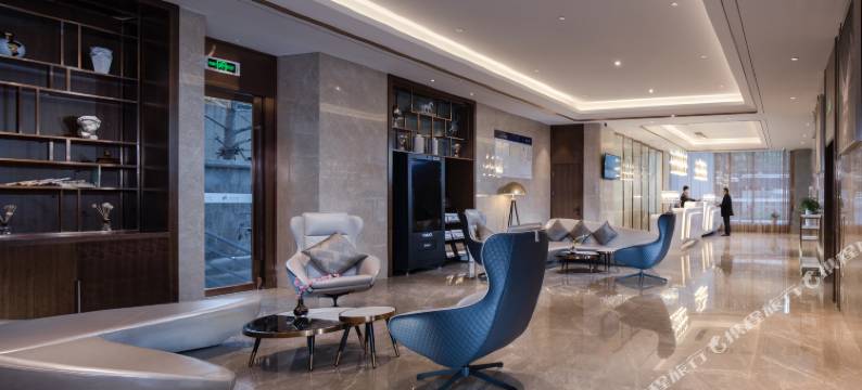 裕阳国际酒店(武汉黄鹤楼中南路地铁站店)图片