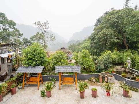 峨眉山清音阁雷家大院养生度假酒店