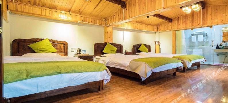 丽江花庭前客栈图片