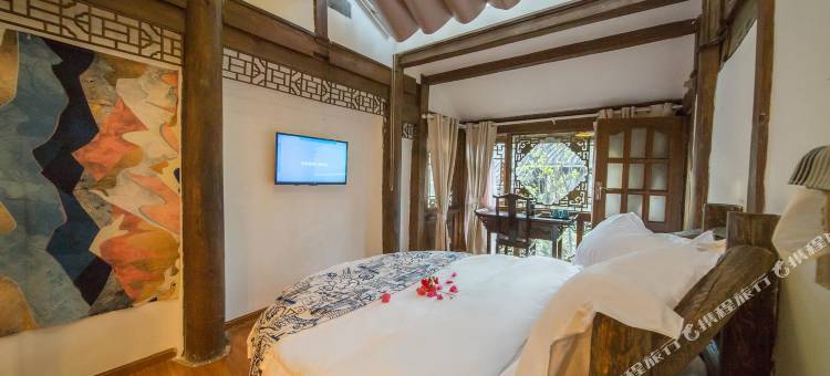 丽江古城自然醒客栈(忠义市场店)图片