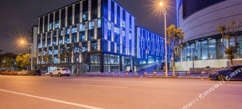 安逸居影院酒店(南京南站天隆寺地铁站店)图片