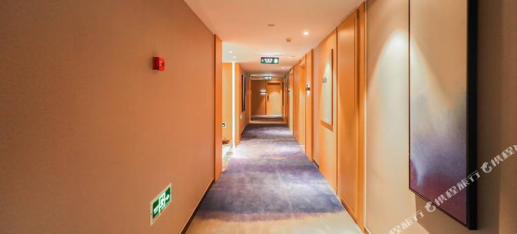 沐江南酒店(常州曼哈顿广场店)图片