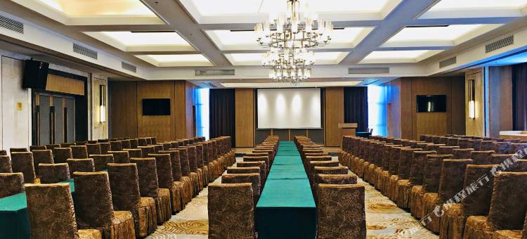 翡翠洲际酒店(抚州财富广场店)图片