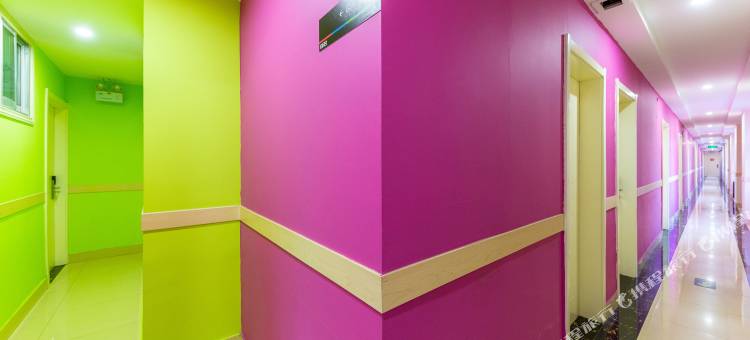 易佰连锁旅店(兰州东方红广场万象城店)图片