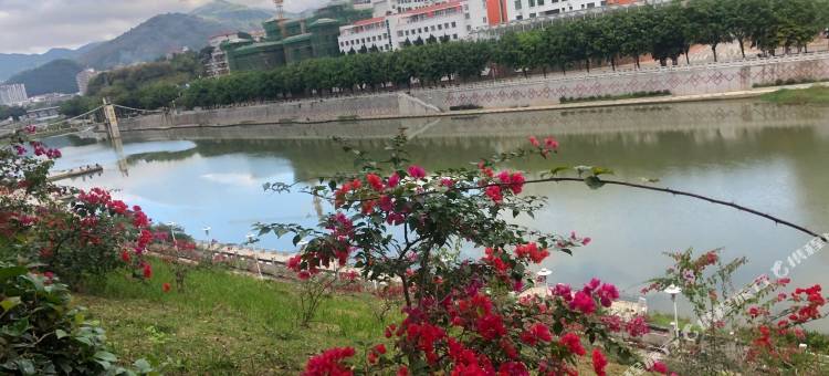 雅美途酒店(五指山沿河南路店)图片