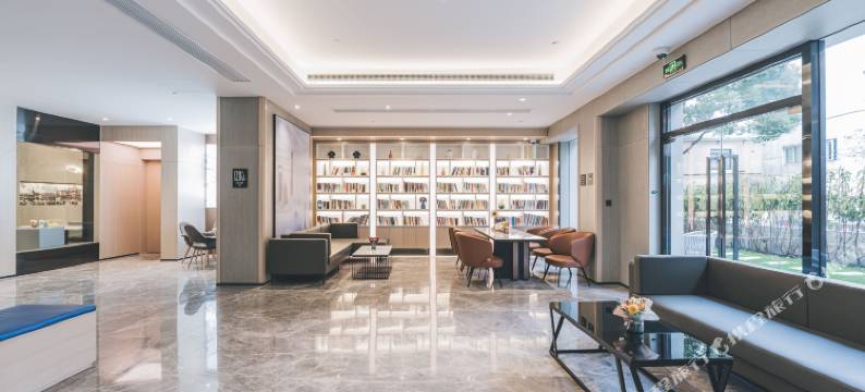 上海长宁仙霞路亚朵酒店图片