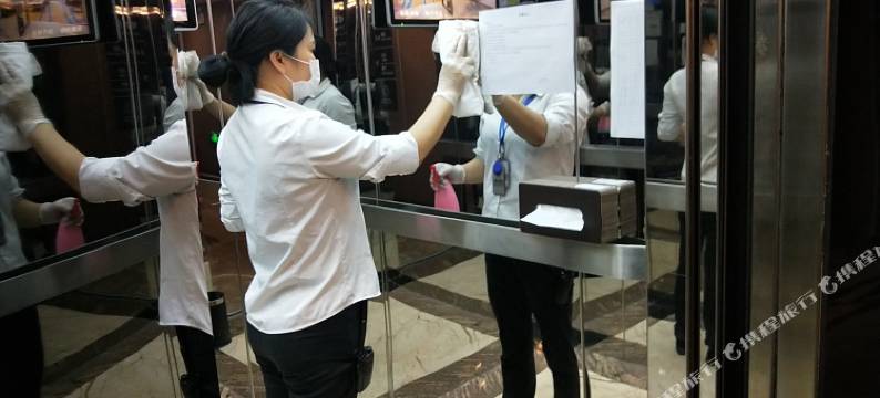 广场四季酒店(深圳公明广场地铁站店)图片