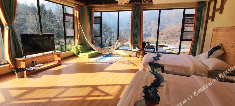 汶川沐月青岚温泉民宿(中华大熊猫苑店)图片