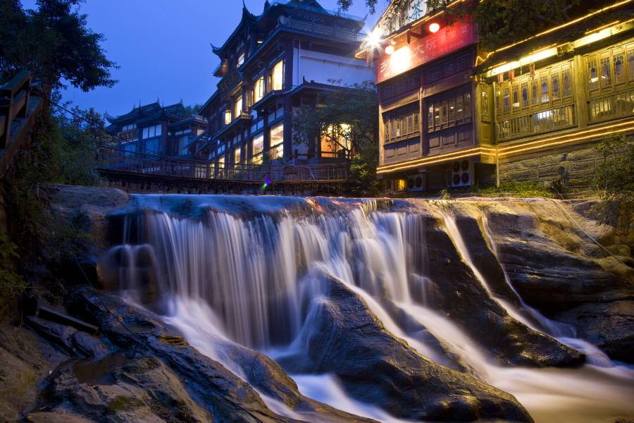 峨眉山瑜伽温泉酒店