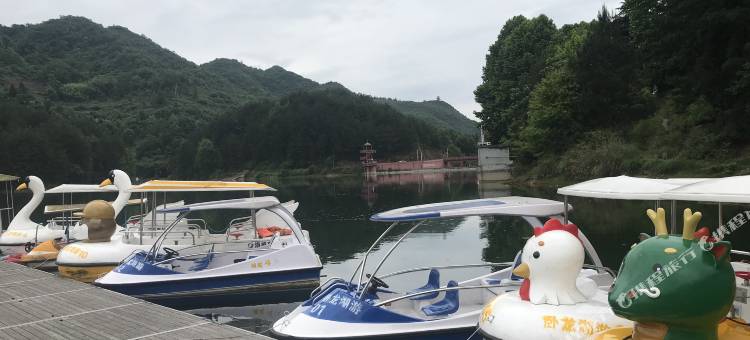 绥阳卧龙湖酒店图片