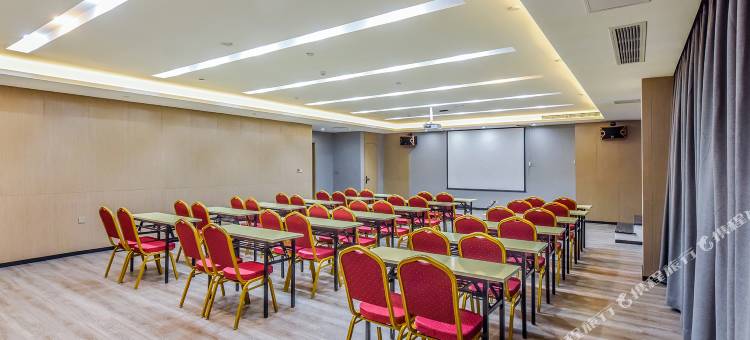 柏曼酒店(重庆融汇半岛店)图片