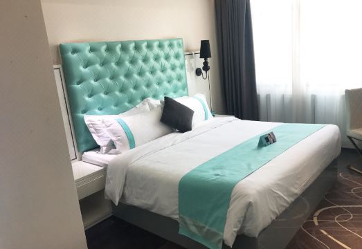 Xana Hotelle (Xi'an Bell Tower YongNingmen Subway Station Store) Hotel Overview