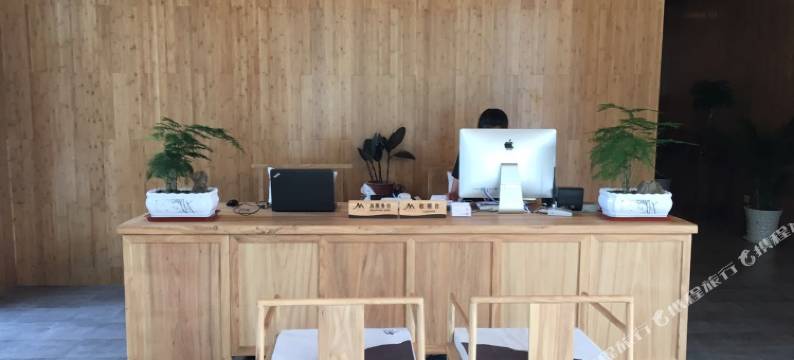 九仙山靴石山庄图片