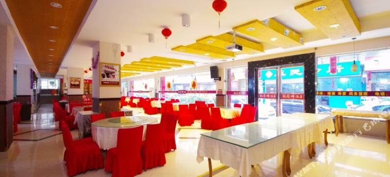 江油纪念碑酒店图片