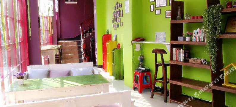 凤凰老同学宾馆图片