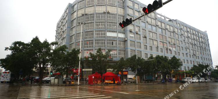 欧艺大酒店(南宁安吉万达安吉客运站地铁站店)图片