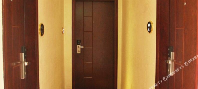 化州柏拉图时尚酒店图片