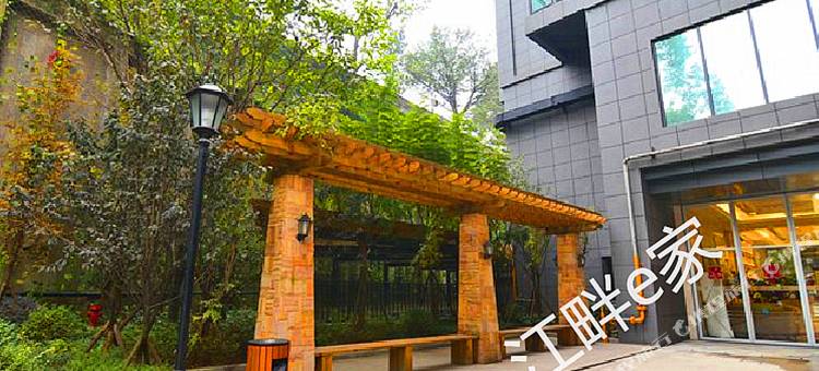 重庆江畔e家酒店公寓图片