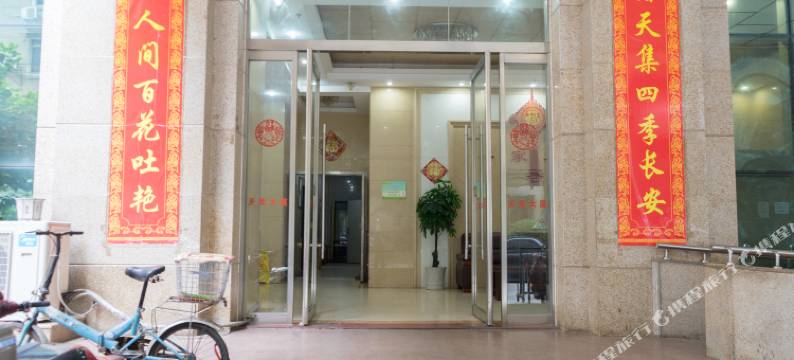 南昌优格青年太空舱旅社图片