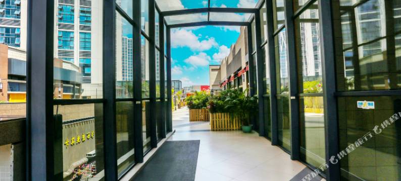 蜜度泰迪空中花园酒店(广州汉溪长隆地铁站店)图片