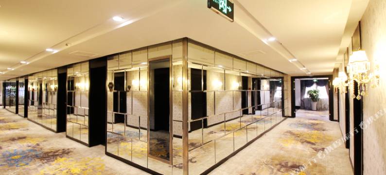 多维空间精选酒店(李村地铁站向阳路步行街店)图片