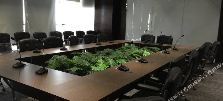 睿柏云酒店(徐州东站地铁站店)图片